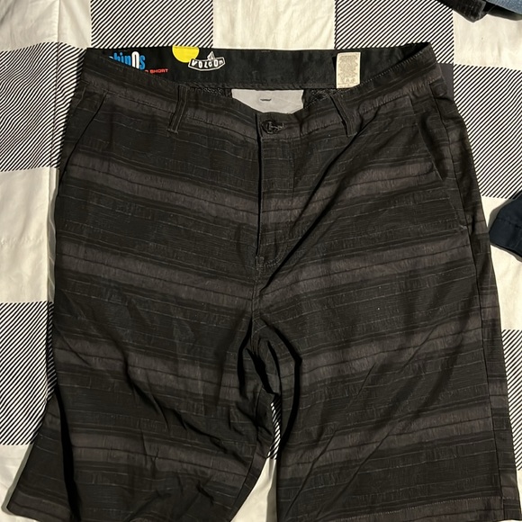 Lot of 3 volcom shorts - Picture 2 of 5